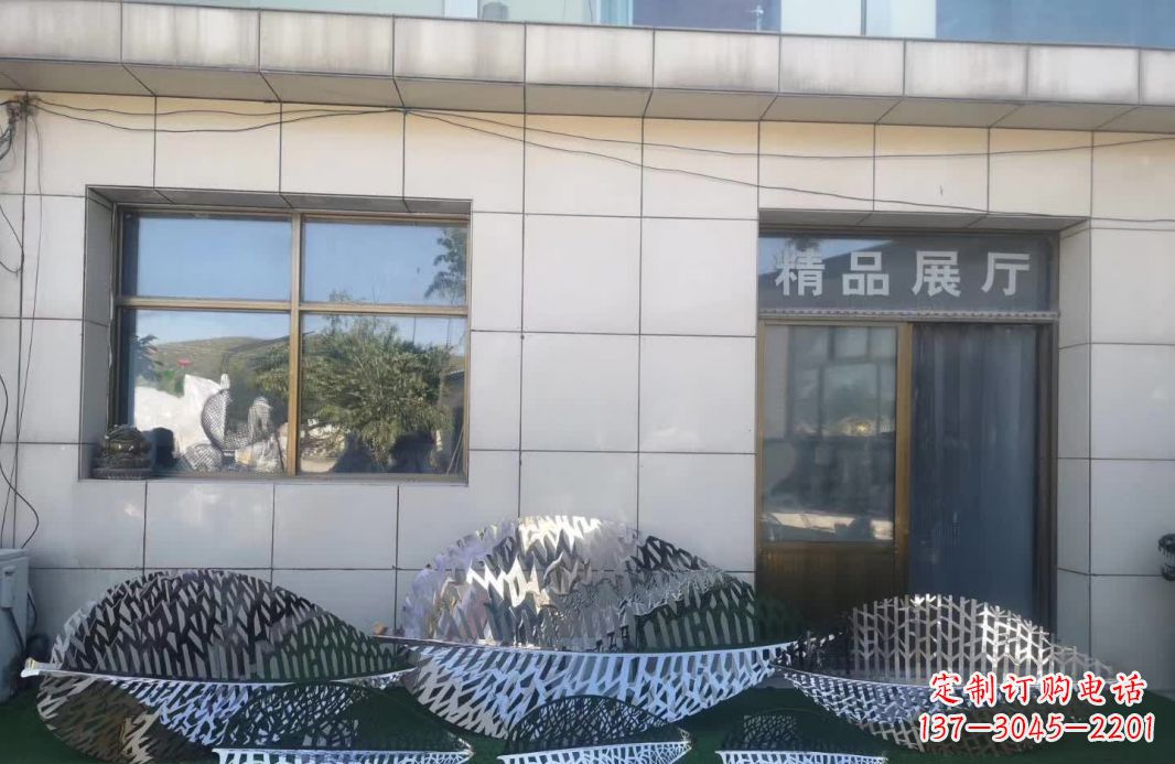 贵州镂空不锈钢树叶雕塑