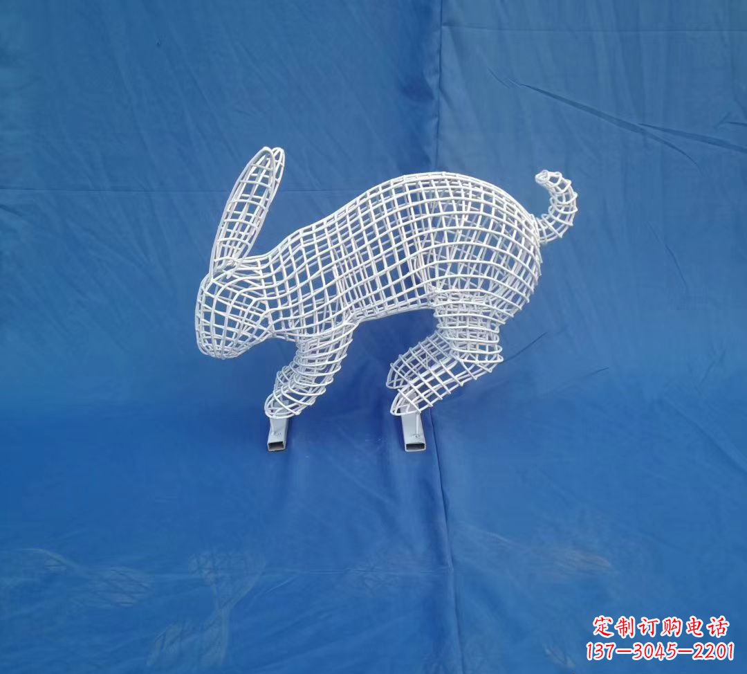 贵州唯美精致的镂空兔子公园雕塑