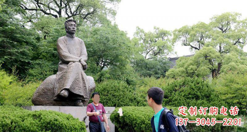 贵州鲁迅铜雕,艺术品级的文化符号