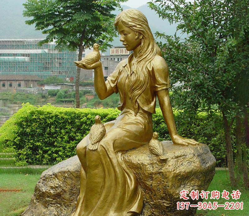 贵州激发无限灵感的精美鸽子雕塑