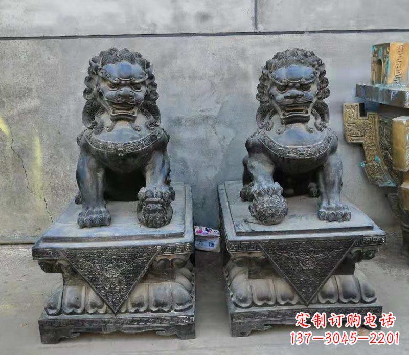 贵州门口踩球狮子铜雕