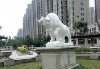 贵州汉白玉开荒牛小区园林动物石雕