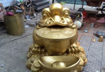 贵州铜质金蟾招财动物雕塑