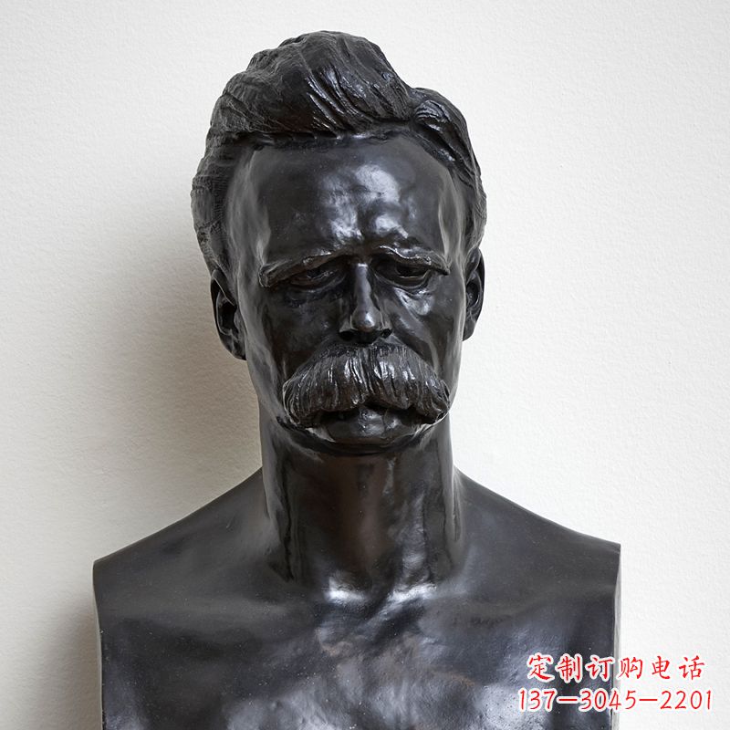 贵州尼采石雕头像,独特而华丽