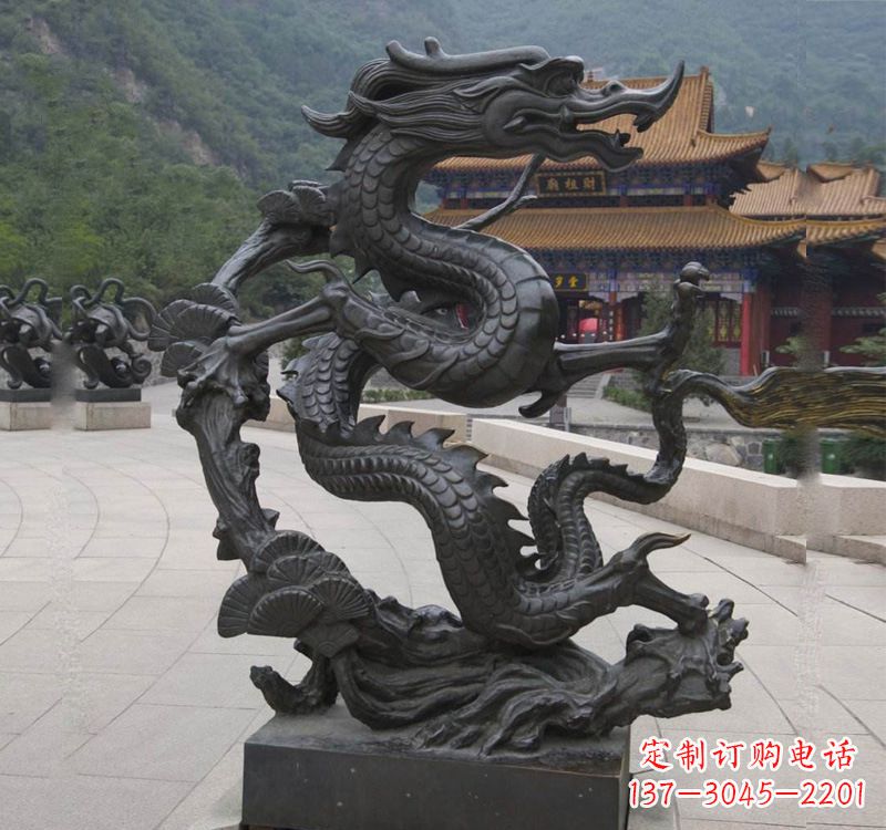 贵州超群绝伦的盘龙铜雕