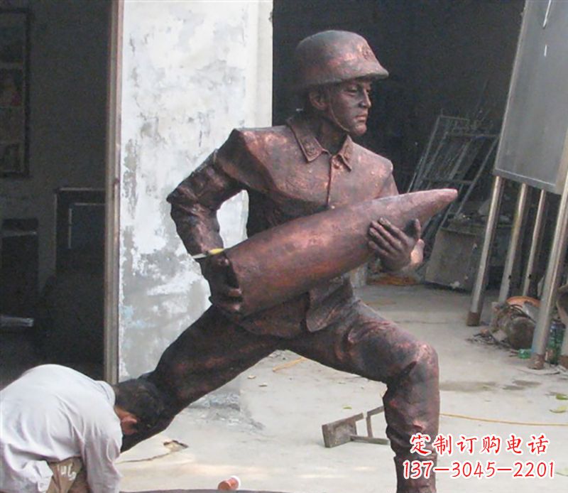 贵州铜雕炮弹战士,象征勇气和决心