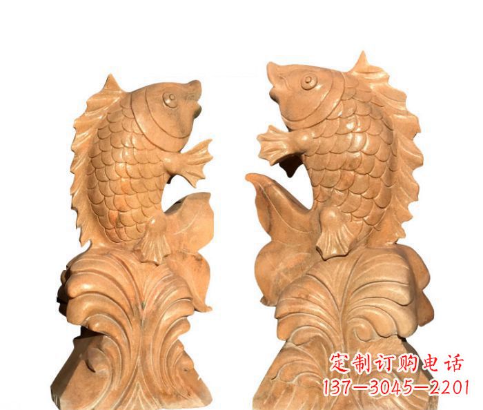 贵州中领雕塑:精美的鲤鱼喷水晚霞红石雕