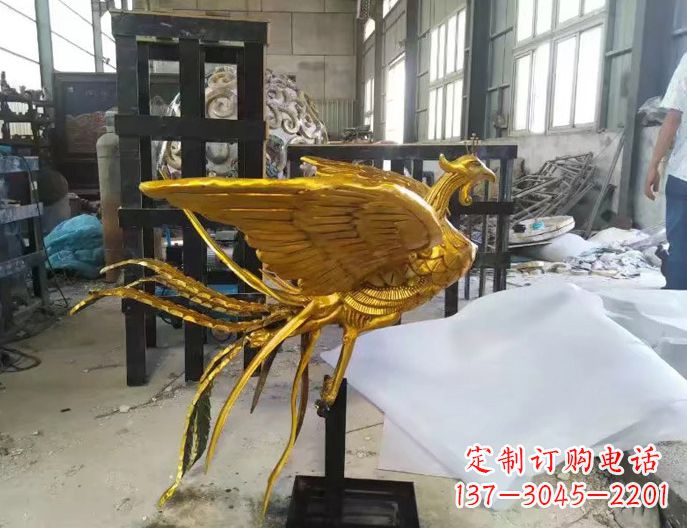 贵州漆金凤凰雕塑,神兽朱雀动物雕塑摆件