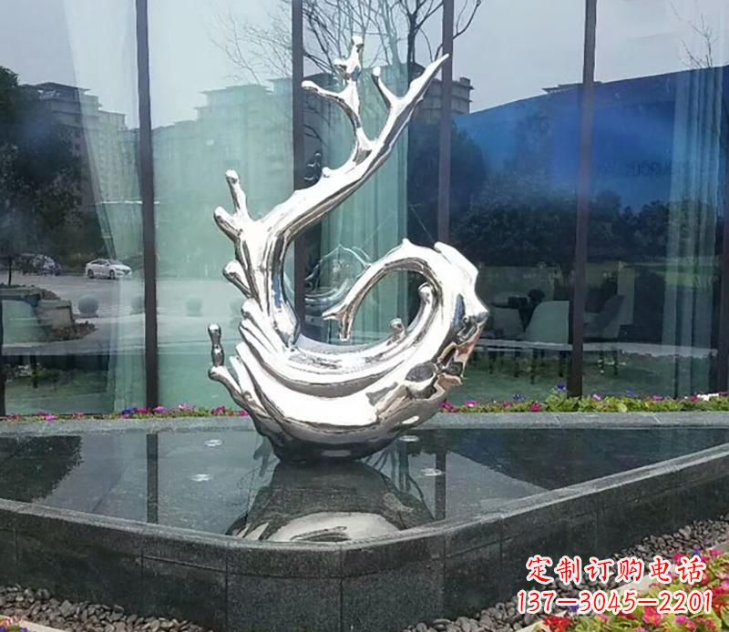 贵州炫耀雕塑——不锈钢火苗抽象雕塑