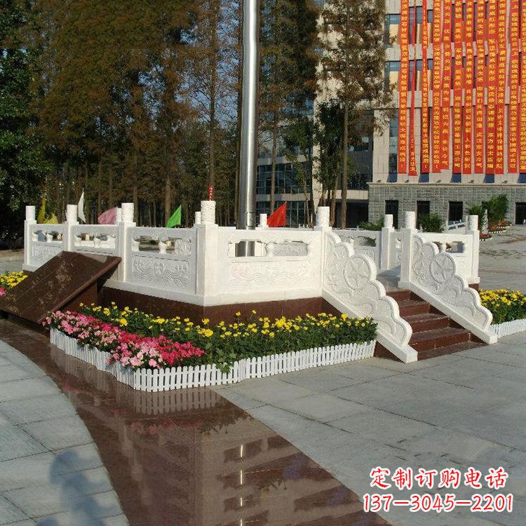 贵州企业汉白玉石雕广场升旗台