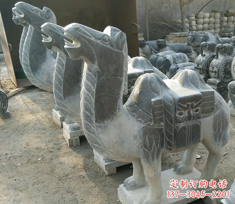 贵州青石骆驼雕,把动物活灵活现
