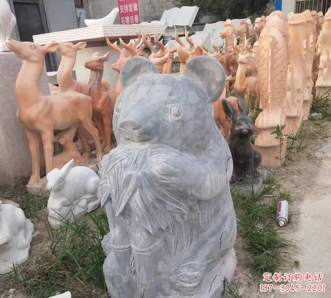 贵州青石熊猫雕塑,传承古典文化