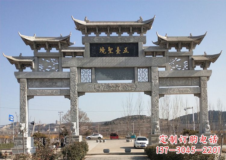 贵州青石牌坊雕塑:精美瑰丽古朴简洁