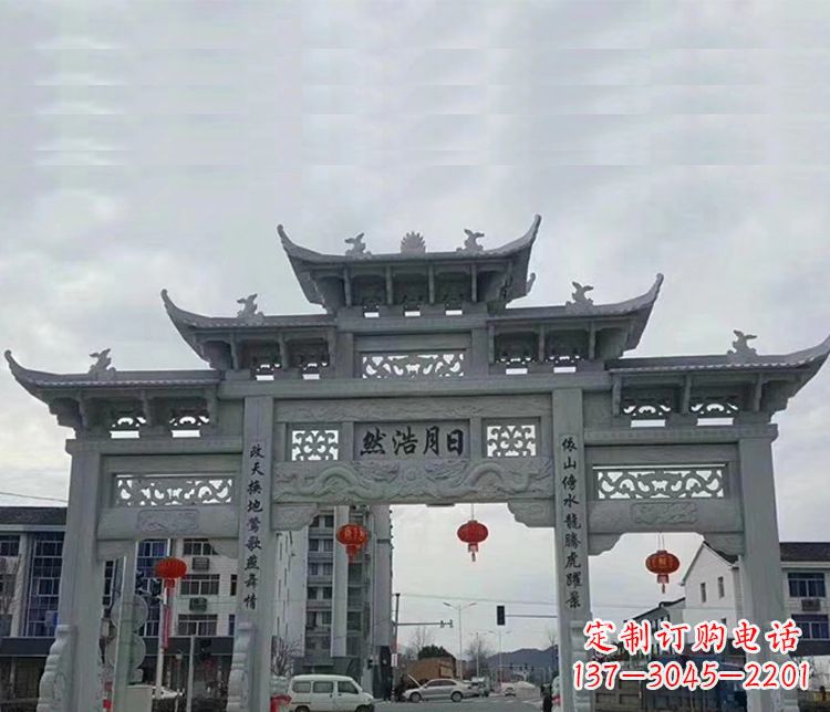 贵州三门五楼石牌坊:精美石雕艺术