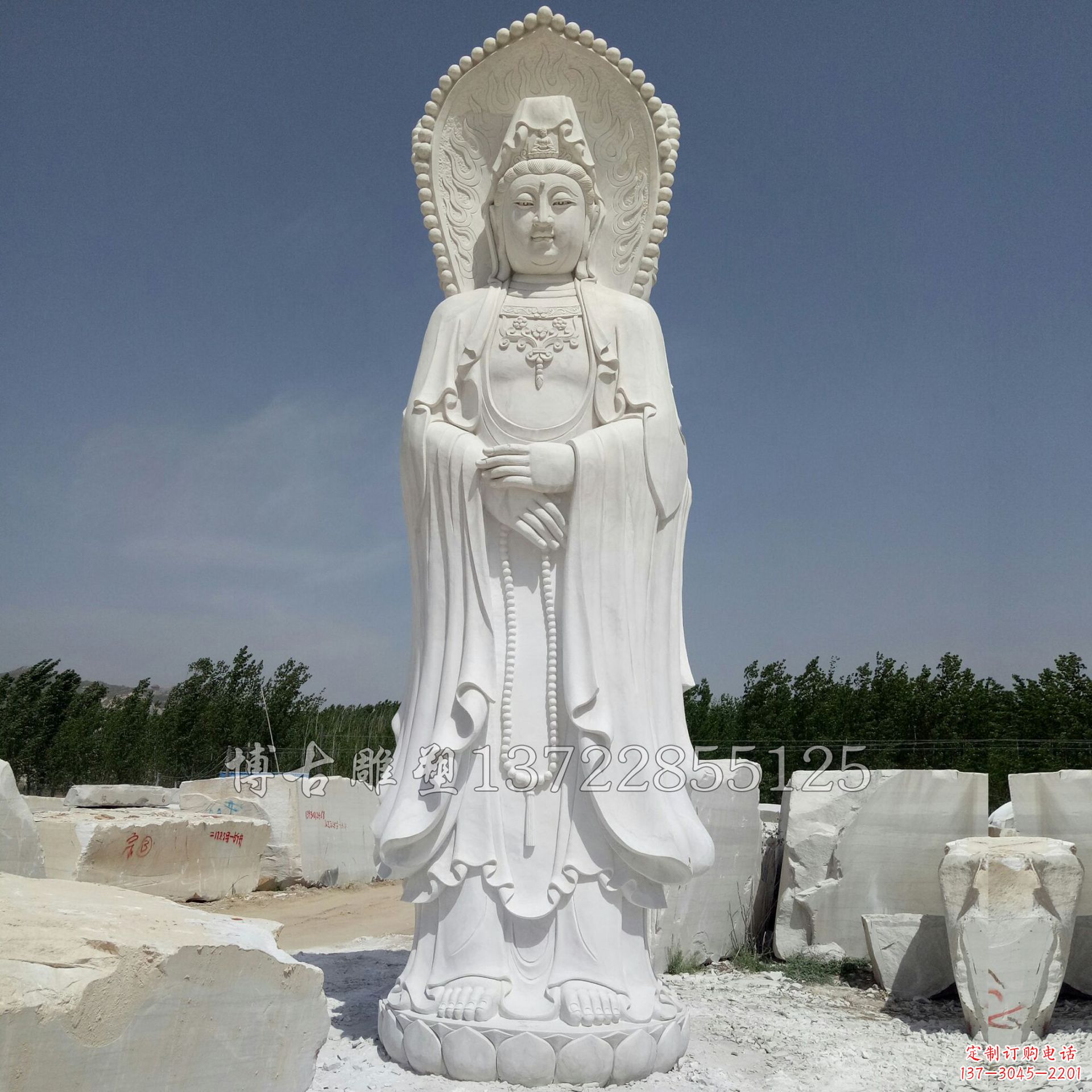 贵州观赏性质的三面观音石雕塑