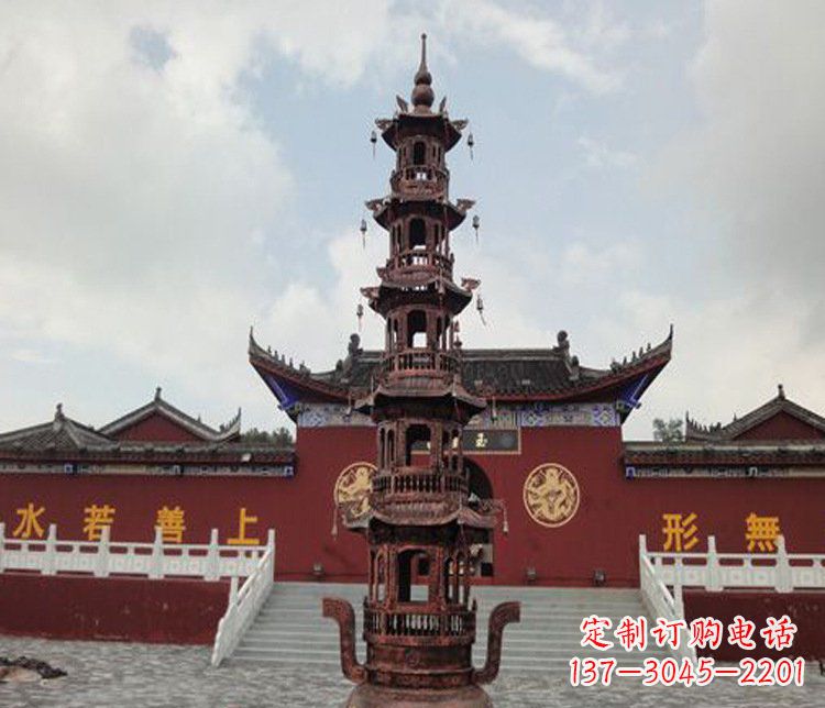 贵州三足铜香炉雕塑,精美绝伦