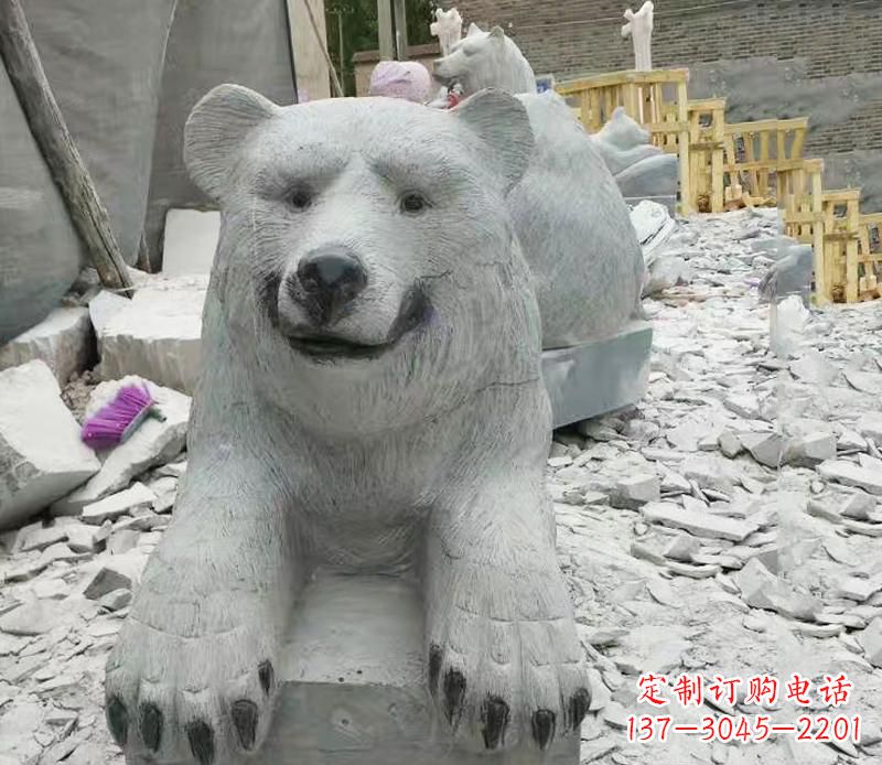 贵州高端石雕狗熊雕塑,精致细节,完美还原动物真实感
