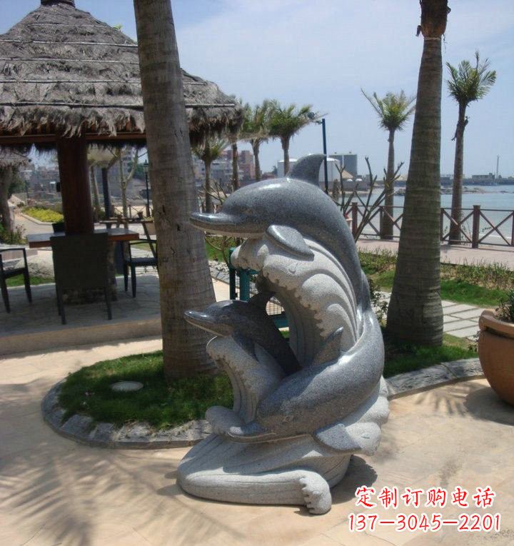 贵州海豚雕塑，让海洋之声带给你温暖