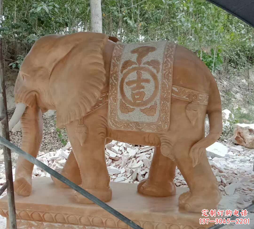 贵州美观高雅的吉祥大象雕塑