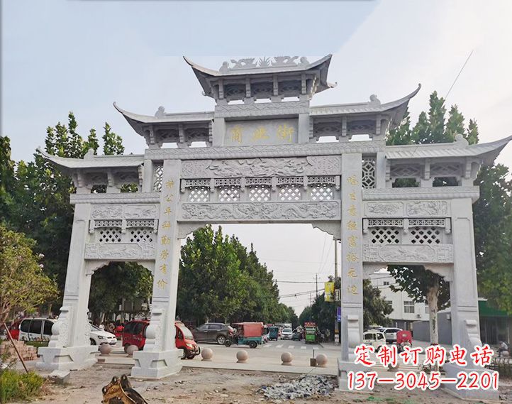 贵州石雕牌坊-人物雕塑定制