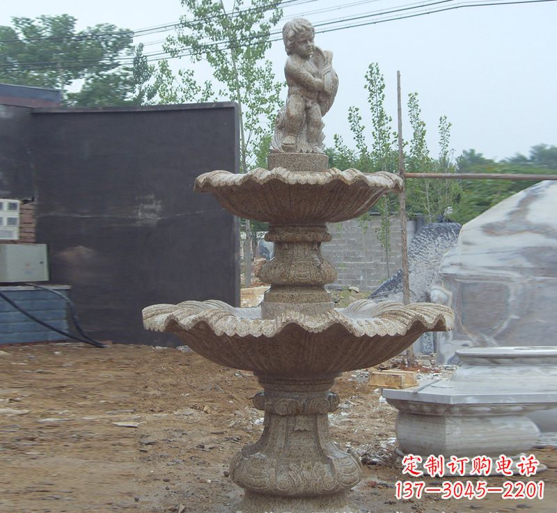 贵州双手捧钵的石雕佛像