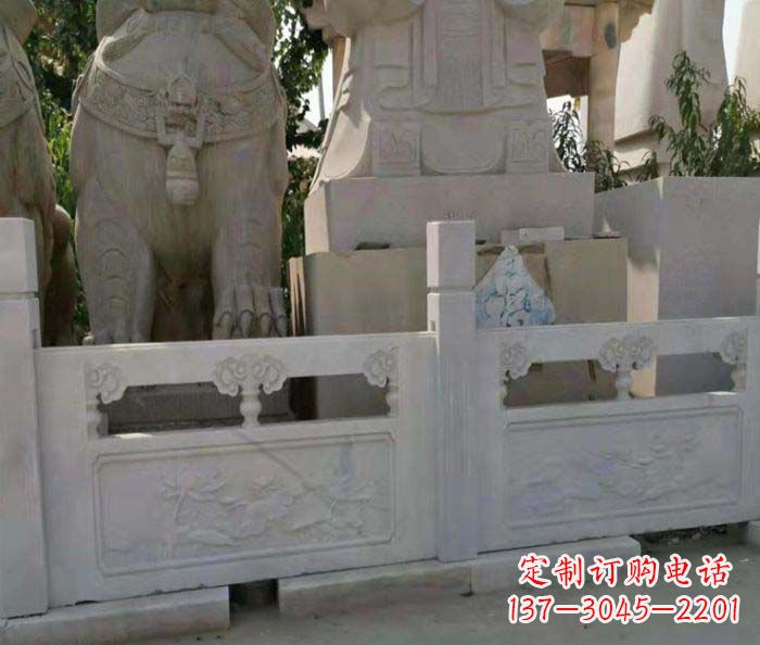 贵州寺庙景观汉白玉石浮雕栏板