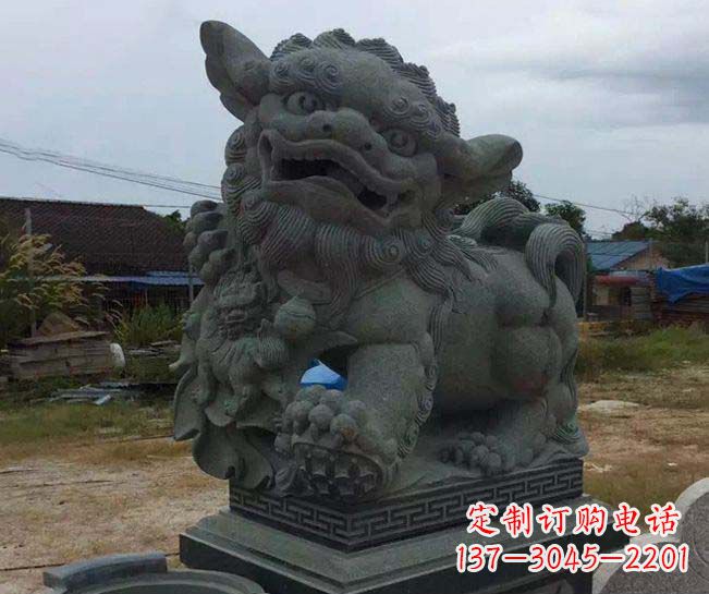 贵州寺庙景观南方狮子石雕