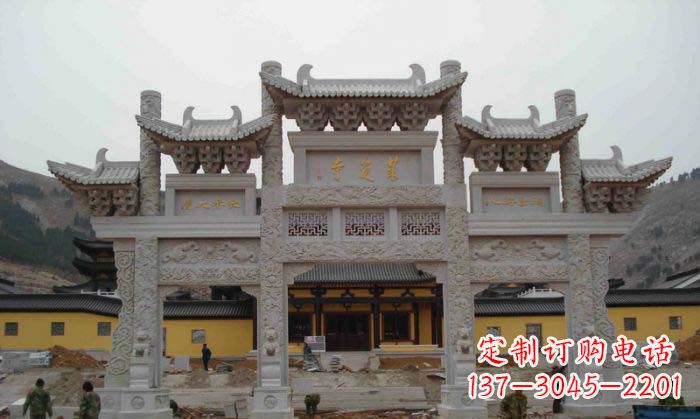 贵州寺庙景观三门五楼石牌坊