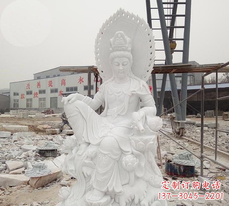 贵州寺庙自在观音雕像