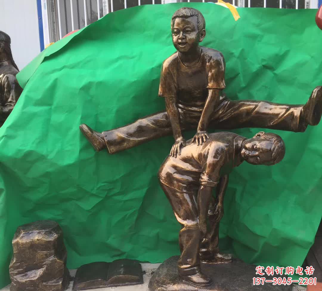 贵州跳马儿童铜雕