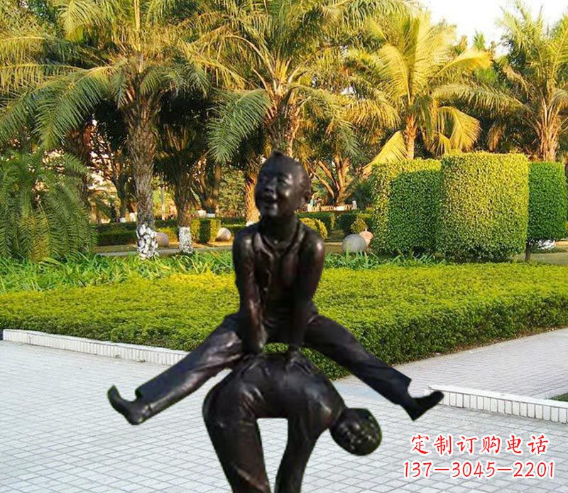 贵州跳山羊的儿童铜雕