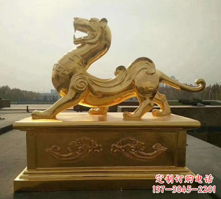 贵州贴金古代神兽青龙雕塑