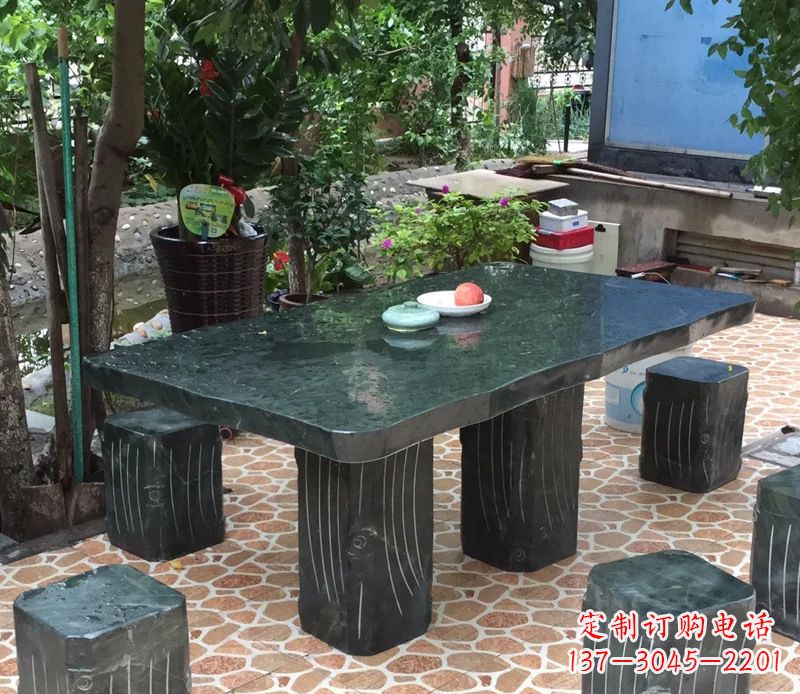 贵州庭院长方形石桌凳雕塑