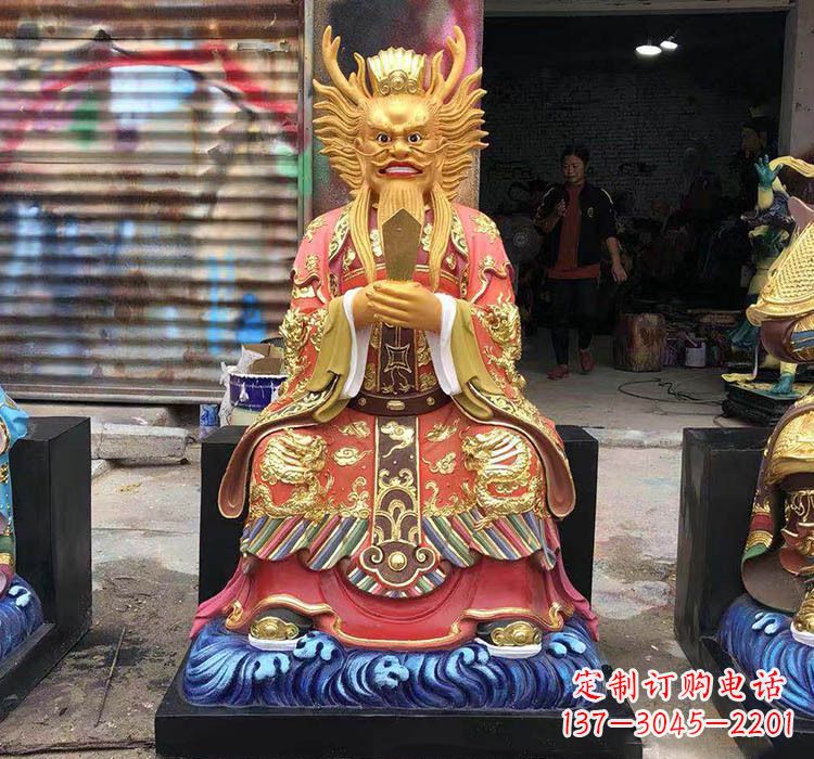贵州铜雕彩绘坐式龙王