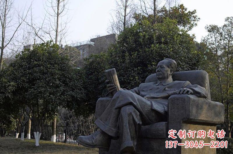 贵州铜雕毛泽东伟人雕塑
