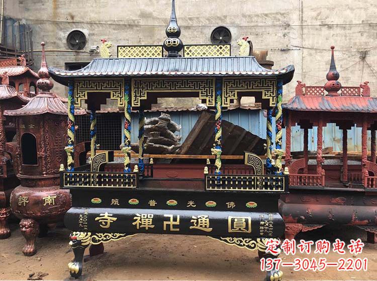 贵州铜雕像铁香炉