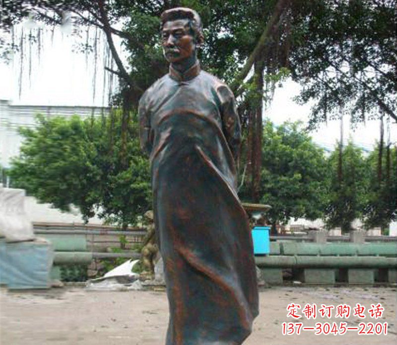 贵州铜雕校园鲁迅人物雕像摆件