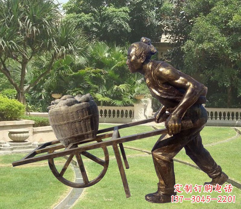 贵州推独轮车的古人铜雕