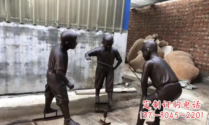 贵州玩陀螺人物铜雕 (2)