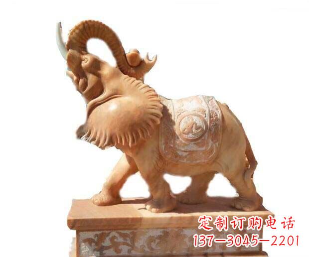 贵州晚霞红吉祥如意象鼻朝天的大象石雕