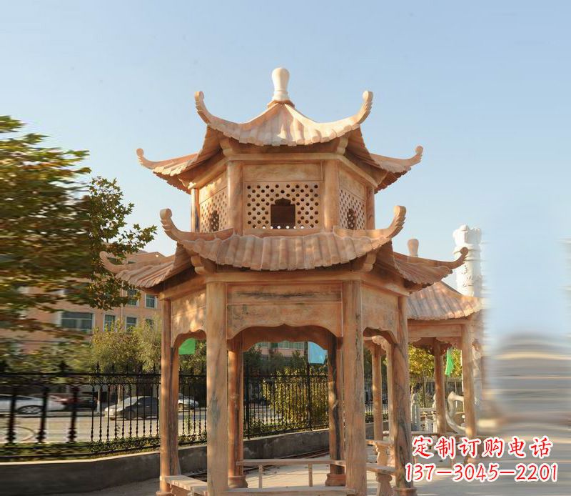 贵州晚霞红景区休息凉亭