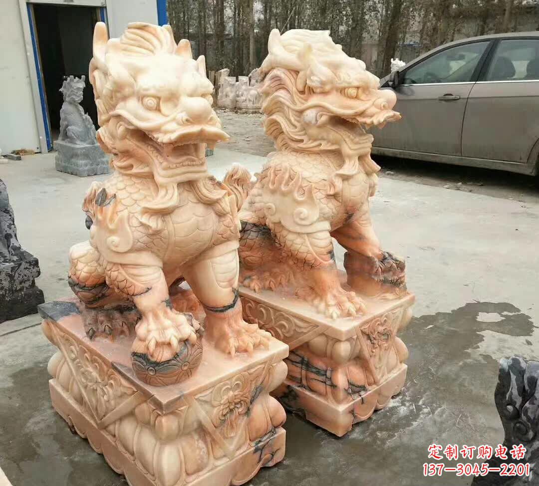 贵州晚霞红酒店麒麟门墩