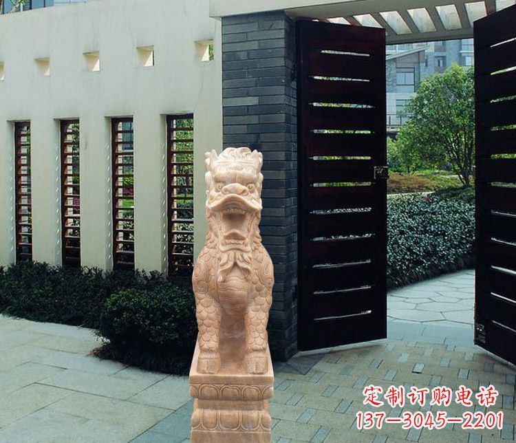 贵州晚霞红瑞兽麒麟雕塑