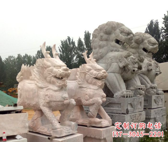 贵州晚霞红瑞兽麒麟石雕