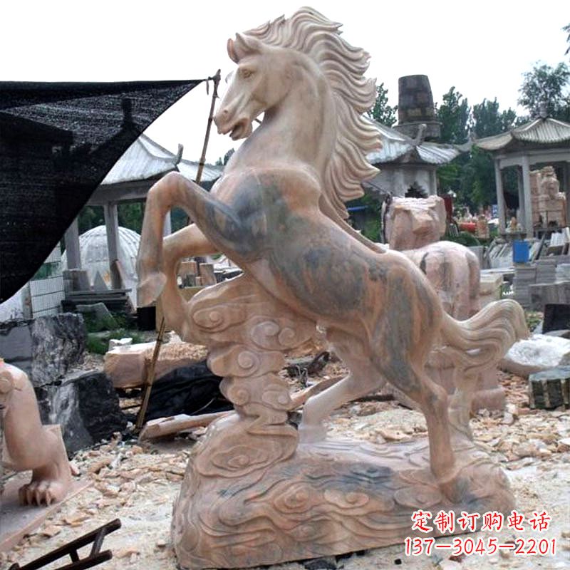 贵州晚霞红石雕马生肖动物雕塑