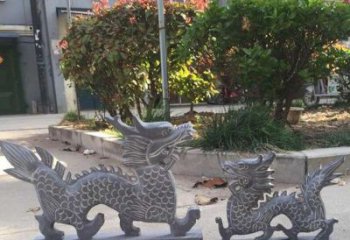贵州青石雕刻母子龙是由中领雕塑工厂家生产的一…