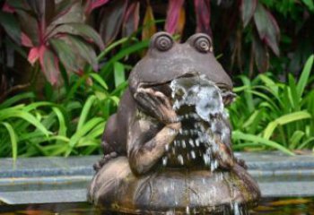 贵州青蛙喷泉铜雕，让您的休憩空间更加欢乐