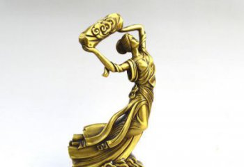 贵州传承古老神话的女娲雕塑