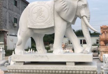 贵州精美汉白玉雕塑：观音大象