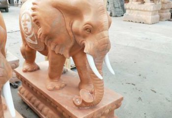 贵州中领雕塑-浪漫晚霞里的大象雕塑